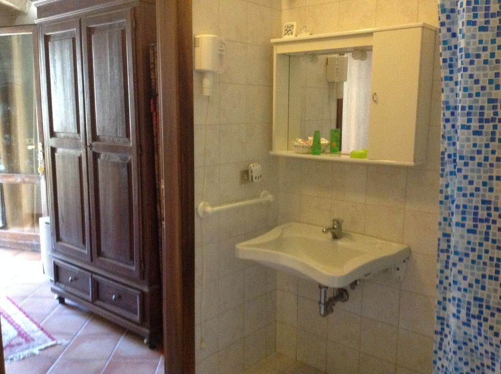 Serra San Quirico Le Copertelle Bed & Breakfast חדר תמונה